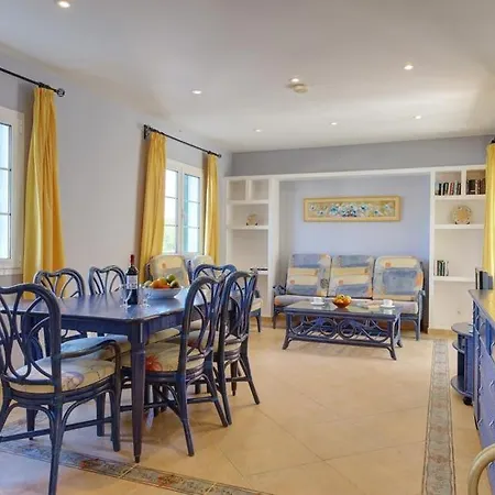 Cala Galdana Sleeps 8 Pool Air Con Wifi Villa *