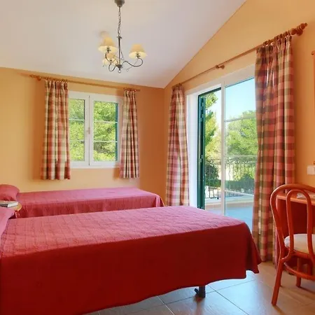 Cala Galdana Sleeps 8 Pool Air Con Wifi * Cala Galdana (Menorca)